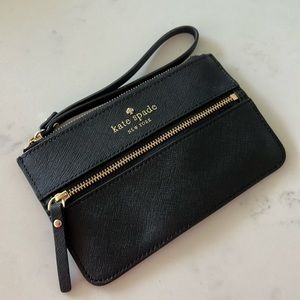 Black Kate spade wristlet! Good condition!